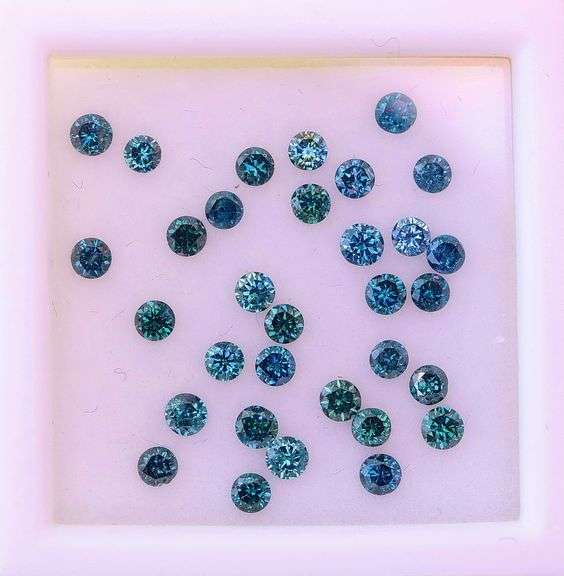High fire! .77ct set of round brilliant cut Diamonds