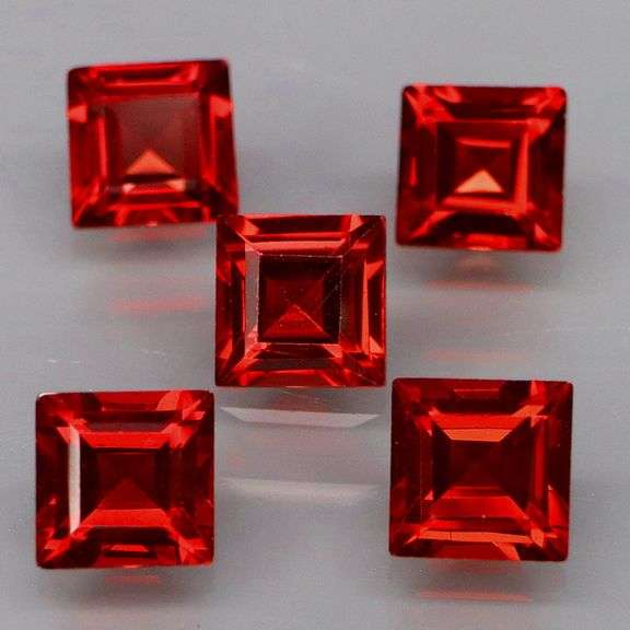 This is premium natural color! 4.34ct cherry red Garnet set!