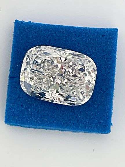 5.00 CARATS CUSHION CUT DIAMOND CERTIFIED