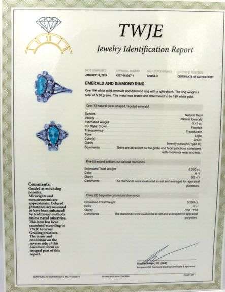 Vintage style 18kt White gold 1.41ct pear shaped emerald and diamond ring