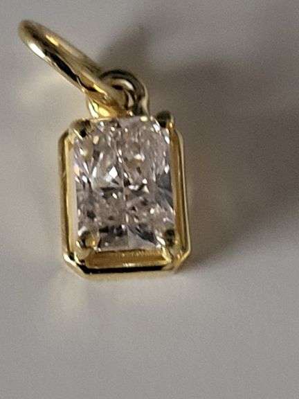 Certified Yellow Gold Lab Diamond Pendant
