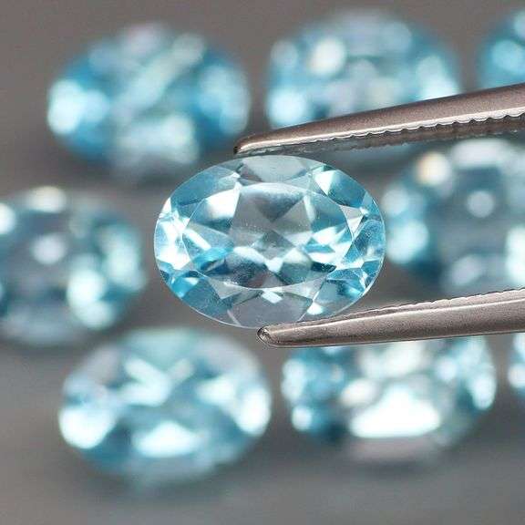 Glittering! 10 piece! 15.40ct full fire sky blue Topaz set!
