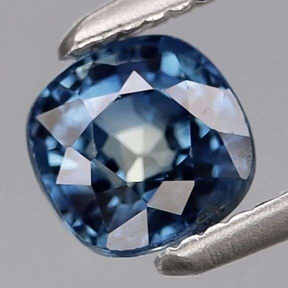 Very unique .84ct VS grade collectors bi-color Sapphire