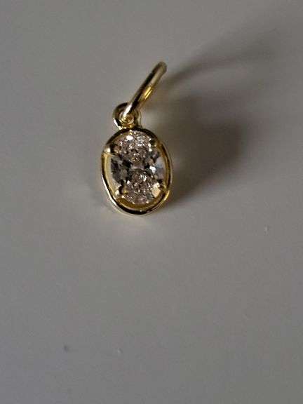 Certified Yellow Gold Lab Diamond Pendant