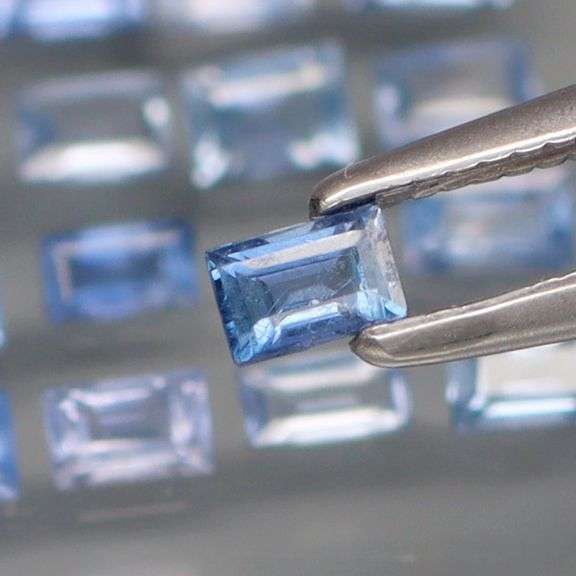 Lightly saturated 3.21ct set of cornflower blue Sapphires!