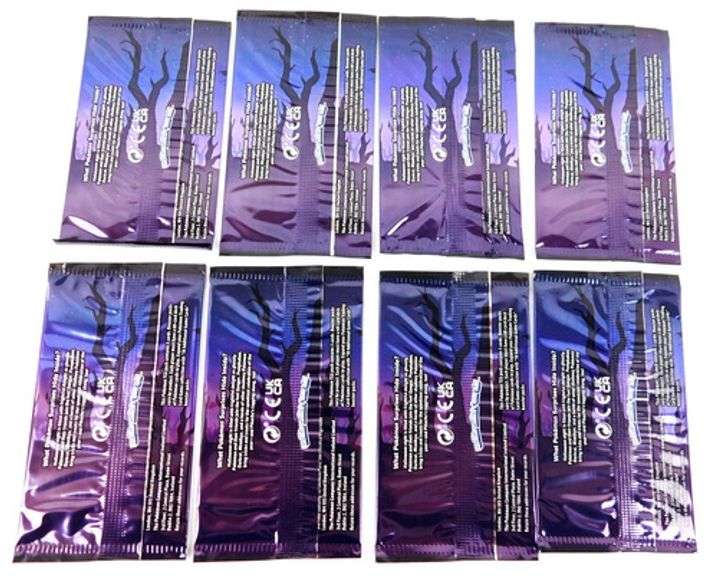 8 Pokémon 2022 Trick or Trade Sealed Packs