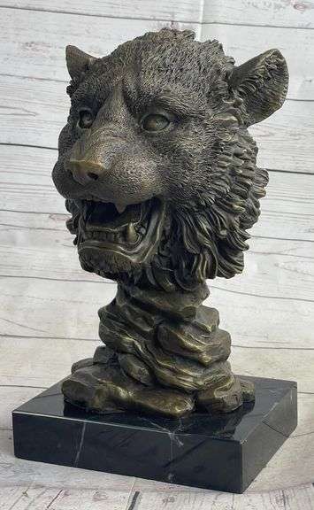 Royal Lion Head Bronze Statue