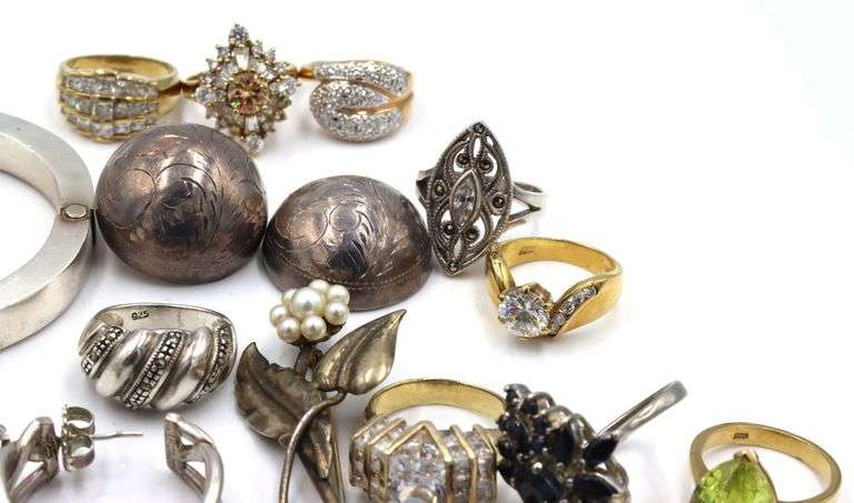 Group lot of Vintage 925 sterling silver mixed jewelry