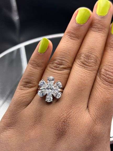 14K WHITE GOLD LAB DIAMOND FLOWER RING PEAR OVAL 4.62CT