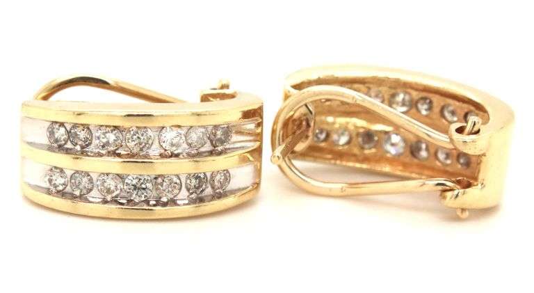 Easy to Wear 14K YG Diamond Earrings