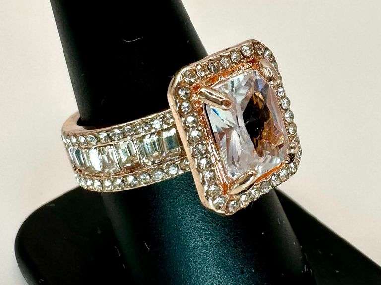 Sparkling 5 Ct Radiant Cut Light Pink CZ Ring