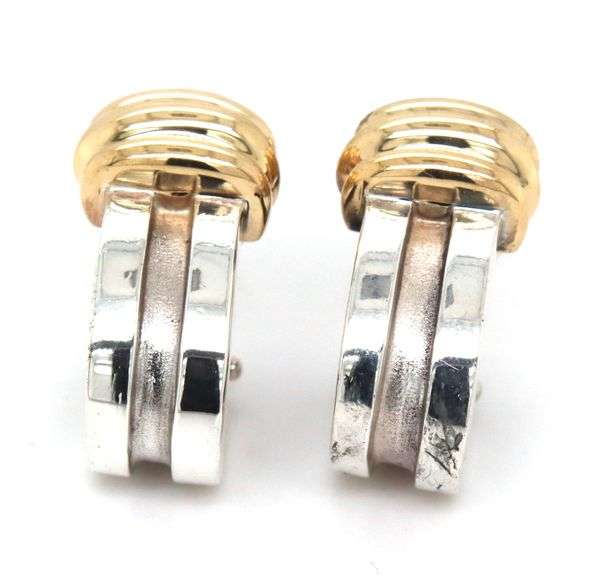 Tiffany & Co atlas groove huggies