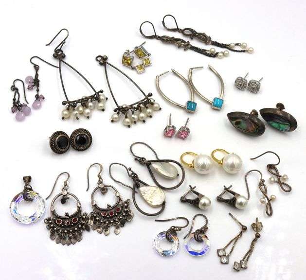 Group lot of Vintage 925 sterling silver earrings