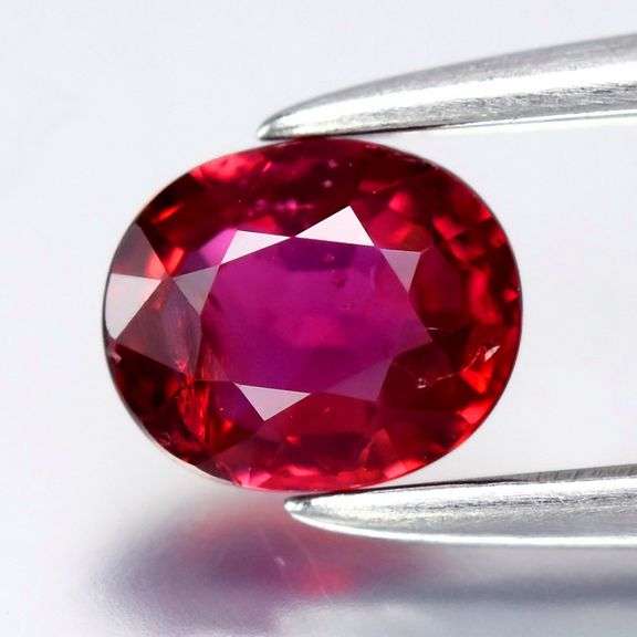 UNTREATED! Top crystal! .35ct top red Ruby!