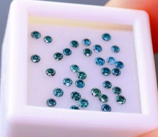 High fire! .77ct set of round brilliant cut Diamonds