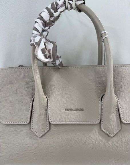 Designer Style Hand Bag By David Jones-Paris