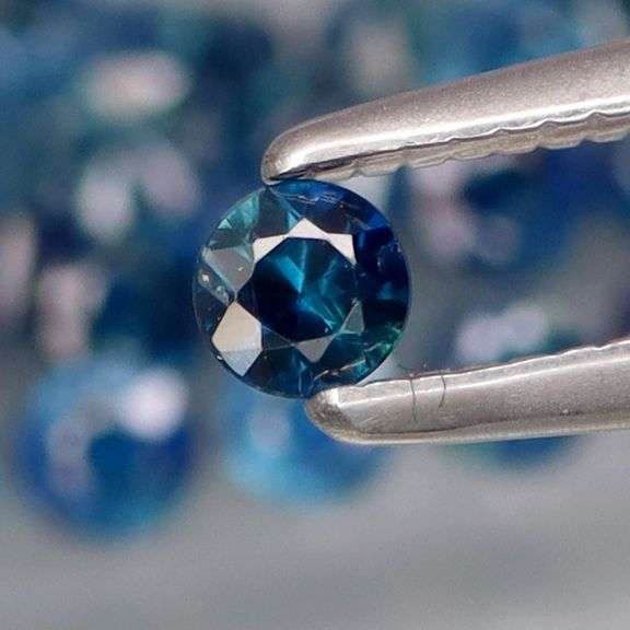 Heated only! 2.85ct ink blue Sapphire set from Madagascar