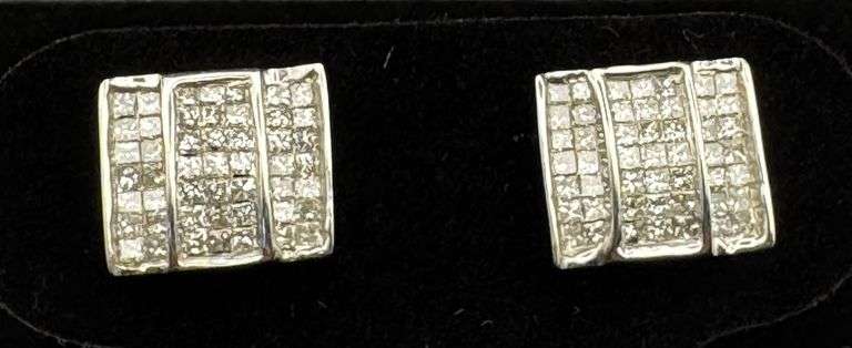 14K White Gold Princess Cut Diamond Cluster Earrings of 1.00 CT