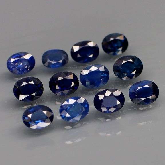 Simply gorgeous color in this 4.07ct REAL Sapphire set!