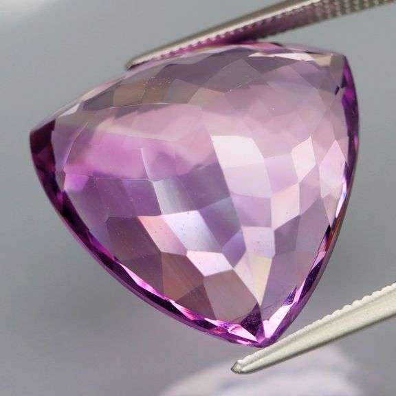 Stunning! 21.65ct giant 20mm Bolivian Amethyst!