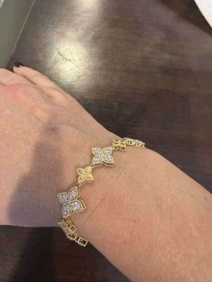 Venetian Princess collection in18K Gold Venetian Princess Diamond Flower Bracelet
