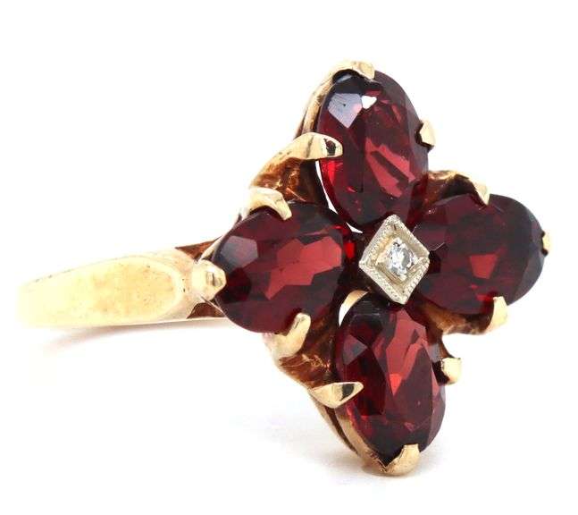 Classic 10k YG Garnet Ring