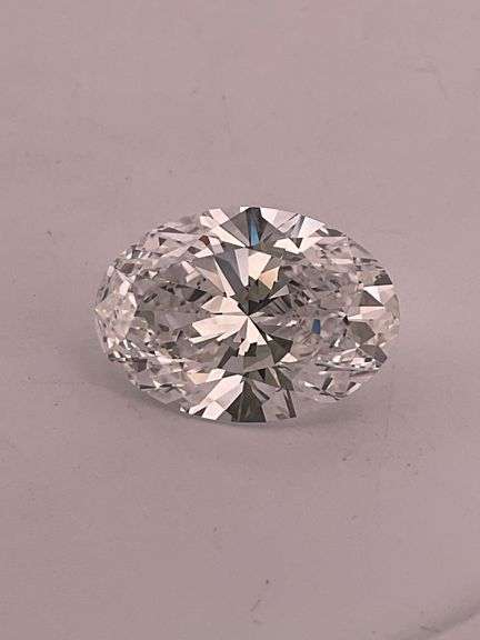 2.00 CARAT CERTIFIED BY I.G.I LAB GROWN DIAMOND- OVAL SHAPE