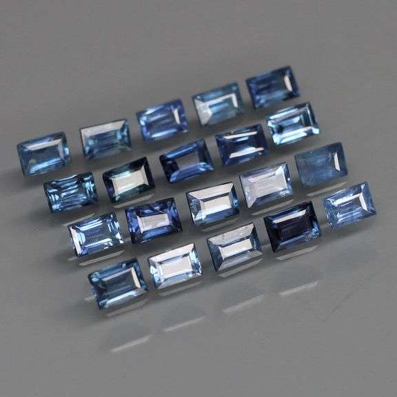 Baguette cut! 2.47ct top cobalt blue sapphire set! Heated only!