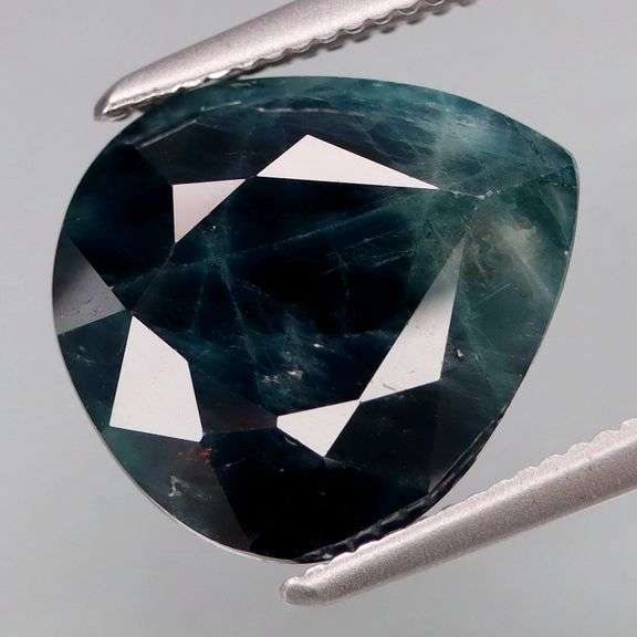 Simply incredible! 7.08ct midnight blue Sapphire -Heated only!
