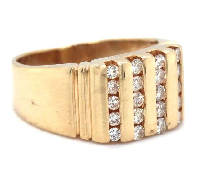 14kt Yellow gold 0.40ctw 4 row diamond gent's ring