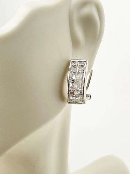 925 Sterling Silver Baguette Cut CZ  Oval Hoop Earrings