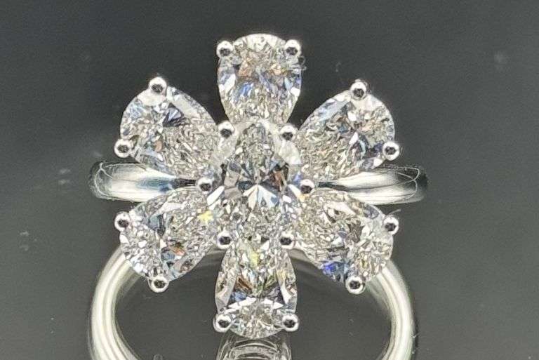 14K WHITE GOLD LAB DIAMOND FLOWER RING PEAR OVAL 4.62CT