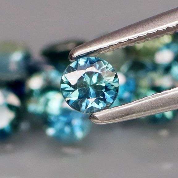 Simply spectacular! 3.06ct set of Australian Sapphires!