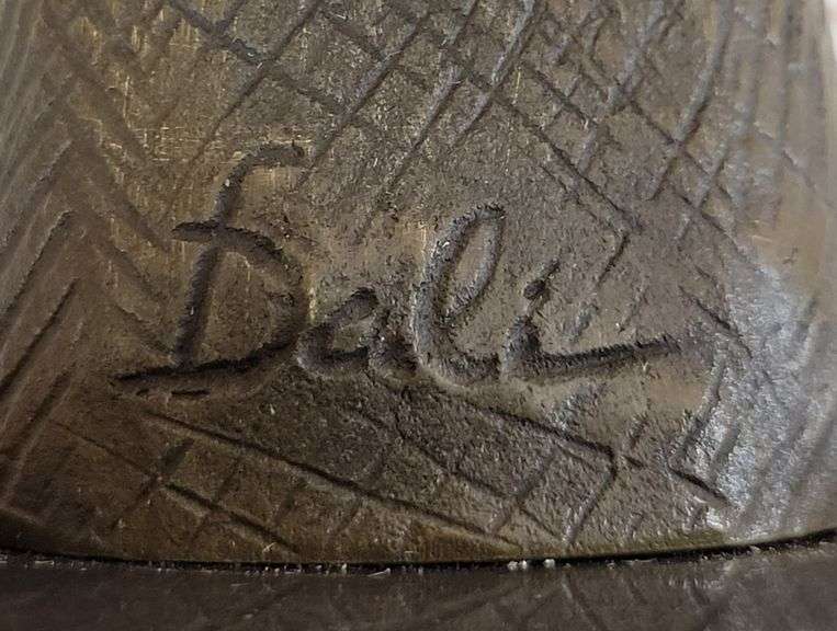 Handcrafted Female Bronze Sculpture