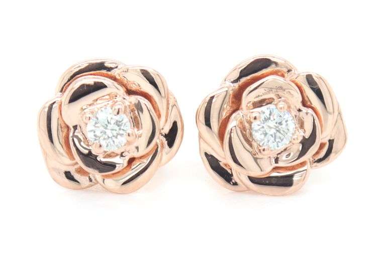 10kt Yellow gold Disney Enchanted 1/10ctw diamond belle earrings