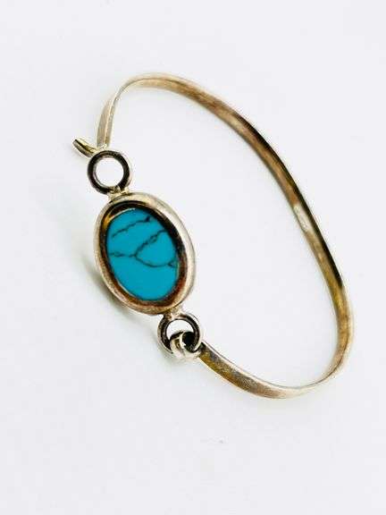 925 Sterling Silver Mexico Navajo-Style Handmade Natural Turquoise Center Cuff Bracelet