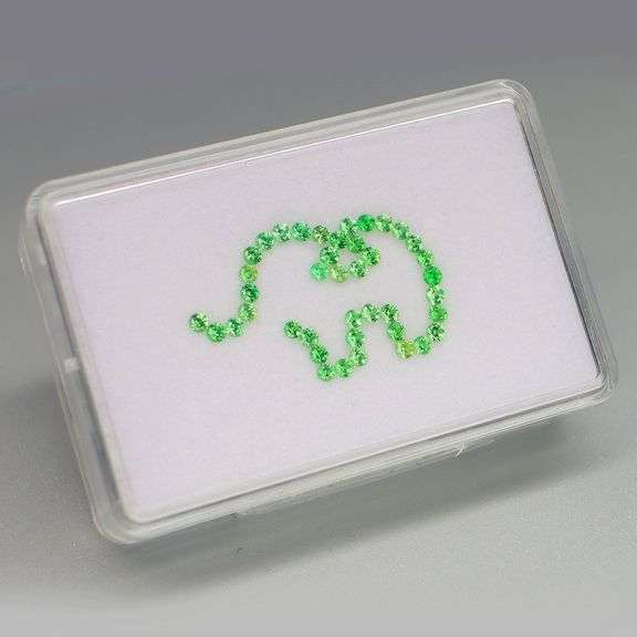 Simply adorable! 1.64ct Tsavorite Garnet set!