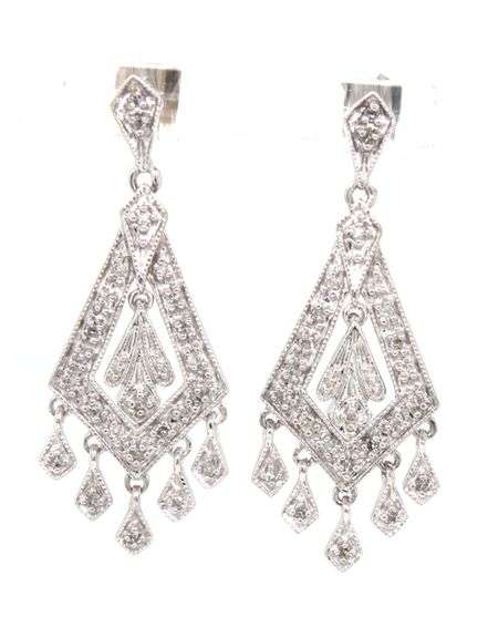 10kt White gold diamond chandelier dangle earrings