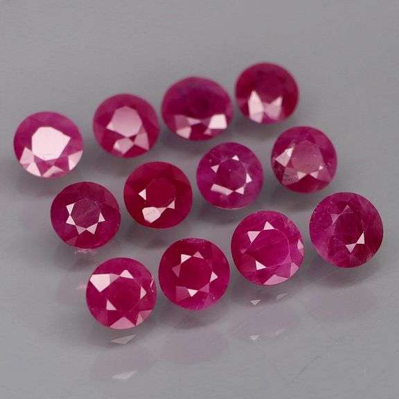 Deep violet red! 5.43 carats of REAL Burmese Rubies!