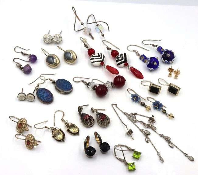 Vintage 925 sterling silver group lot of earrings