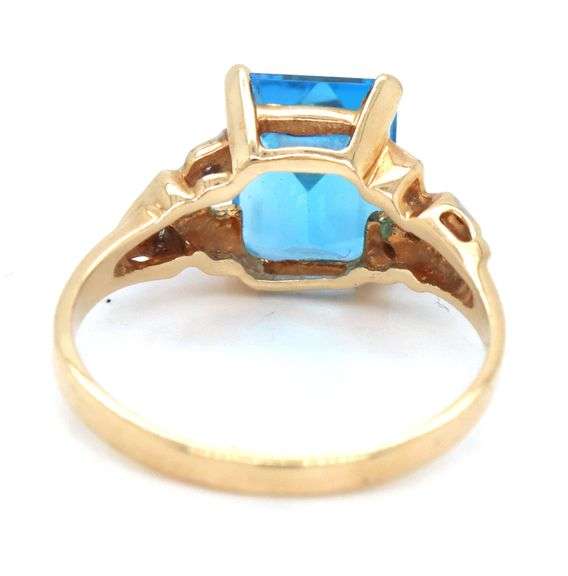 Vibrant 14K YG Blue Topaz Ring
