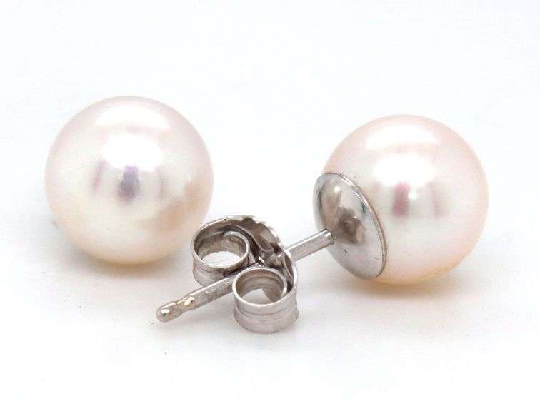 7.5-8mm Pearl stud earrings