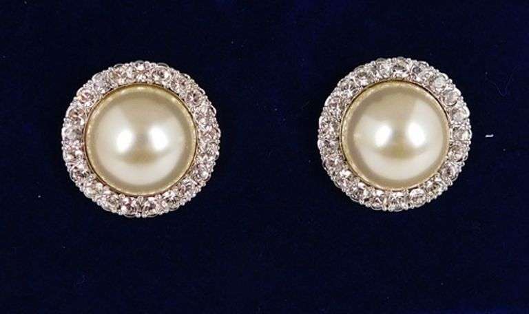 Camrose & Kross Jackie Kennedy Pearl Earrings & Box