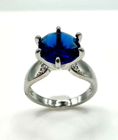Beautiful 3.5 Ct Vs1 Deep Midnight Blue CZ Gemstone Ring