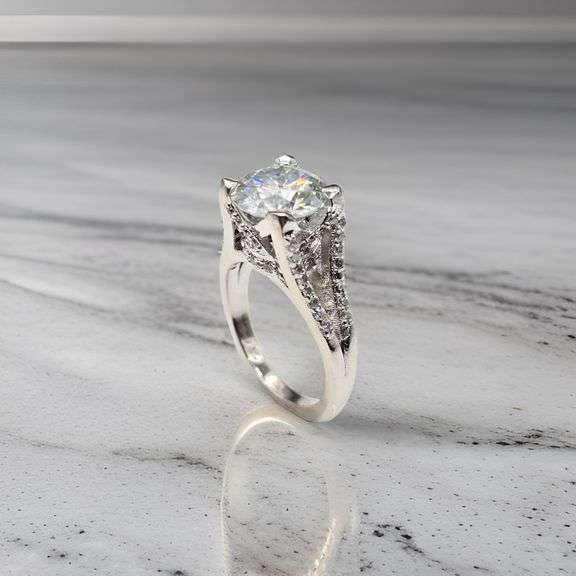 Sparkling 4.75 Ct VVs114 Kt White Gold Plated Engagement Ring