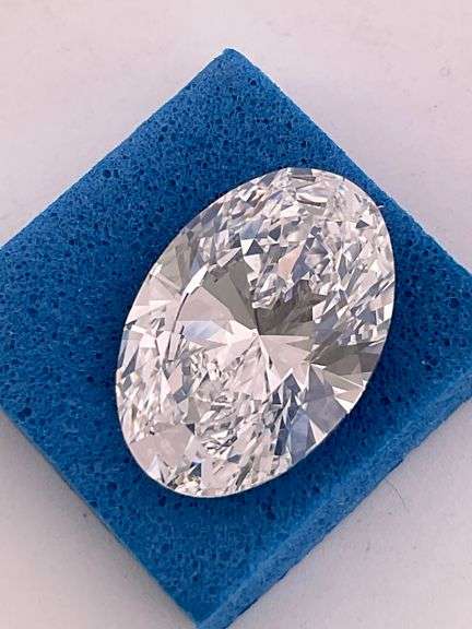OVAL CUT LOOSE DIAMOND 4.00 CARATS I.G.I CERTIFIED