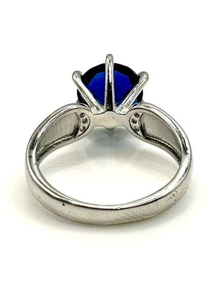 Beautiful 3.5 Ct Vs1 Deep Midnight Blue CZ Gemstone Ring