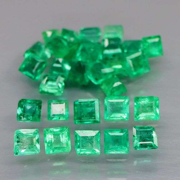 Outstanding 3.17ct real Colombian Emerald set!