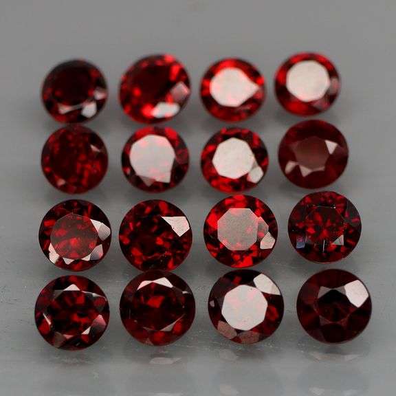 Premium cut, color, and clarity! 7.23ct Mozambique Garnet set!!!
