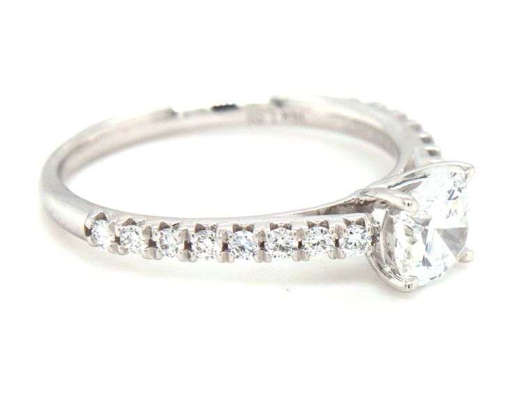 14kt White gold 0.80ct Lab grown diamond engagement ring